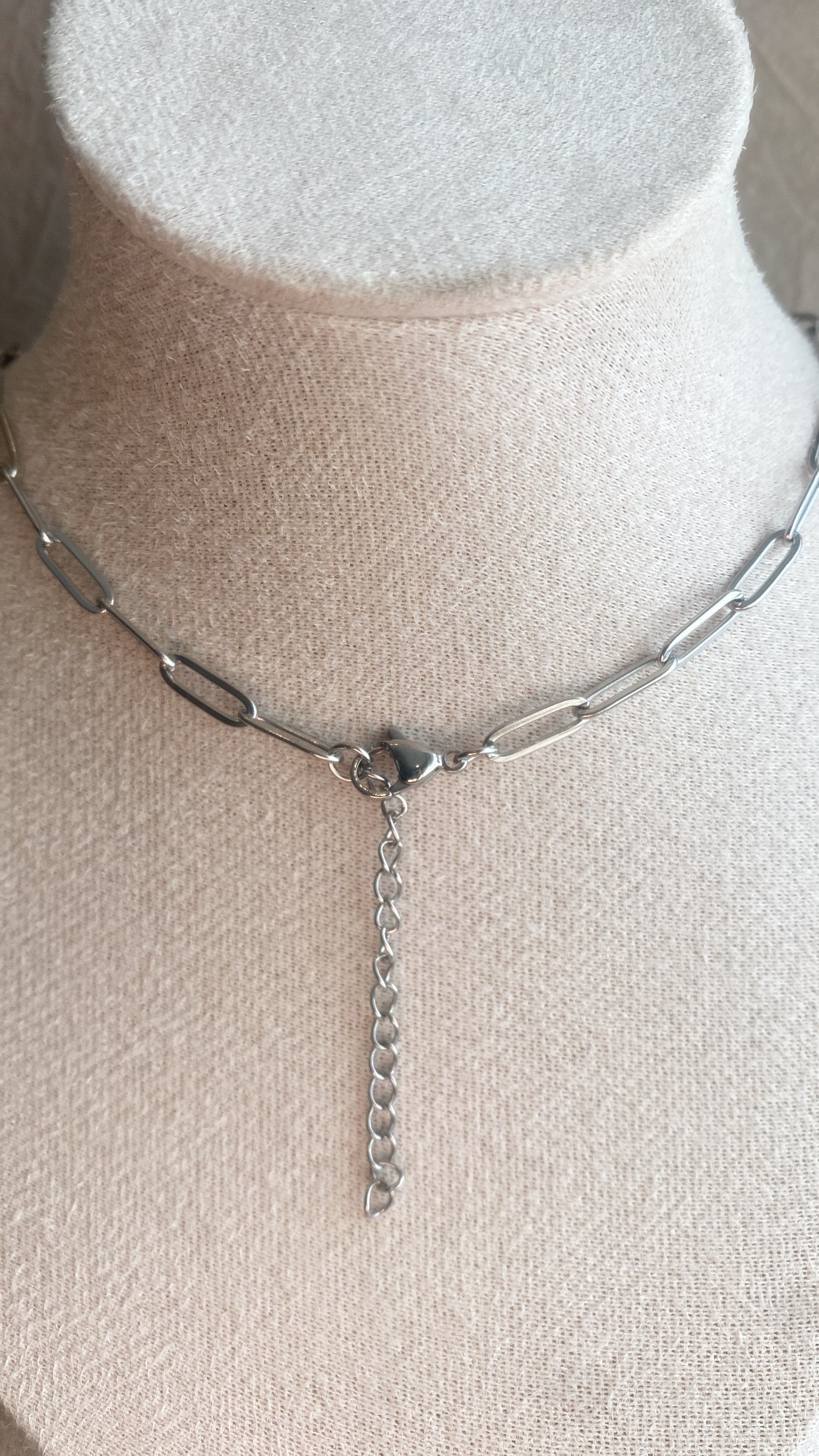 Honey Pot Loop Necklace