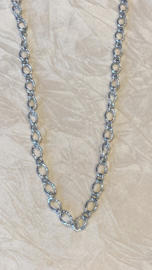 Hammered Oval Necklace