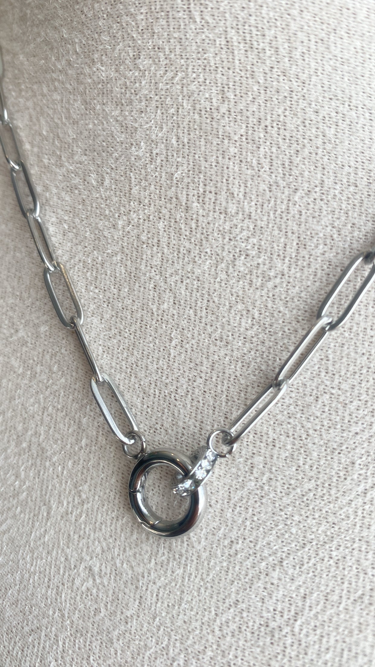 Honey Pot Loop Necklace