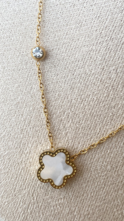 DayNight Flower Necklace