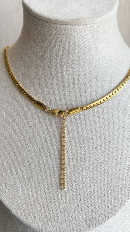 Smooth Glow Necklace