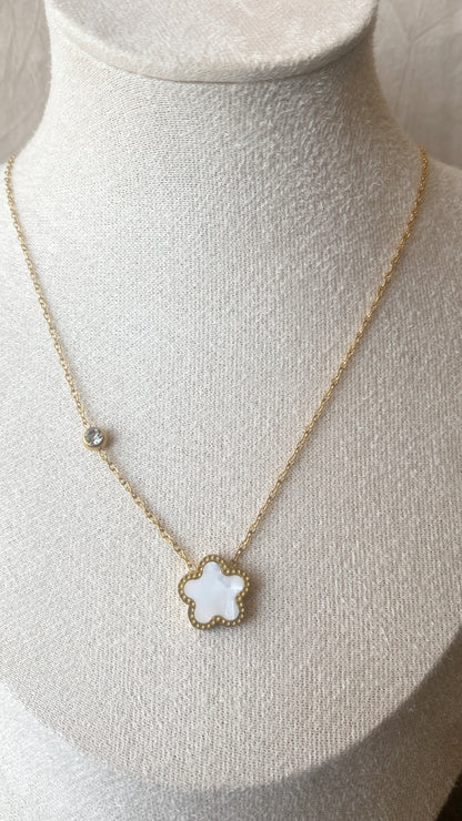 DayNight Flower Necklace